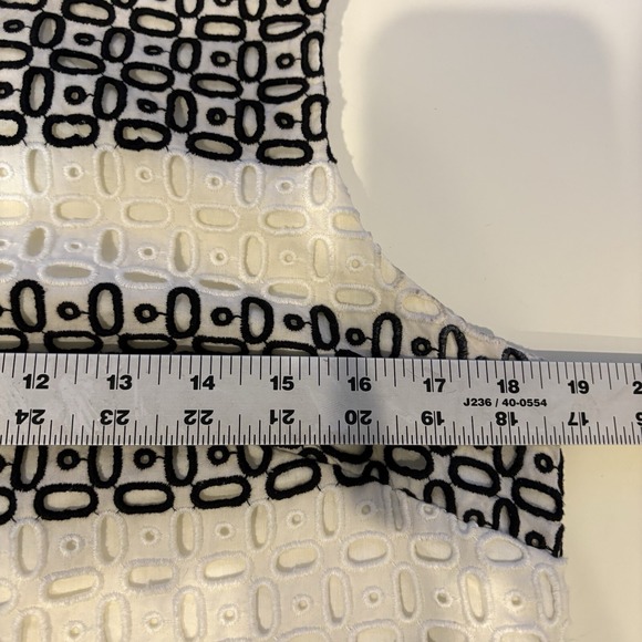 Antonio Melani Womens Midi Skirt Crop Top Set 8 Giant Eyelet Embroidered Coastal - Picture 4 of 9